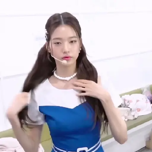 Wonyoung / @ive_stickers  10