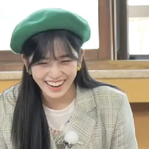 Yujin / @ive_stickers  6