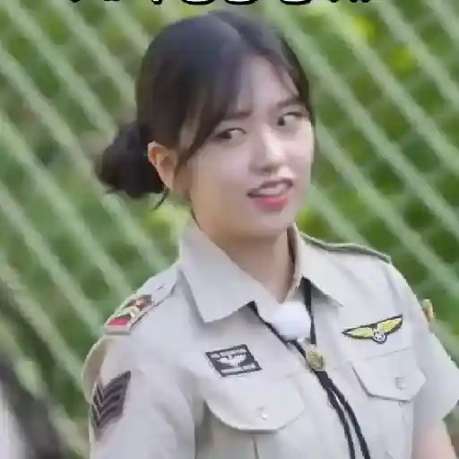 Yujin / @ive_stickers  5