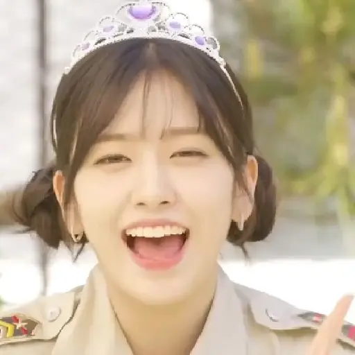 Yujin / @ive_stickers  2