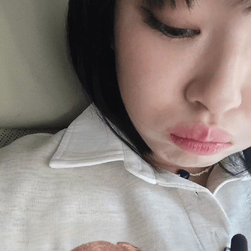 Jeongyeon / TWICE  10