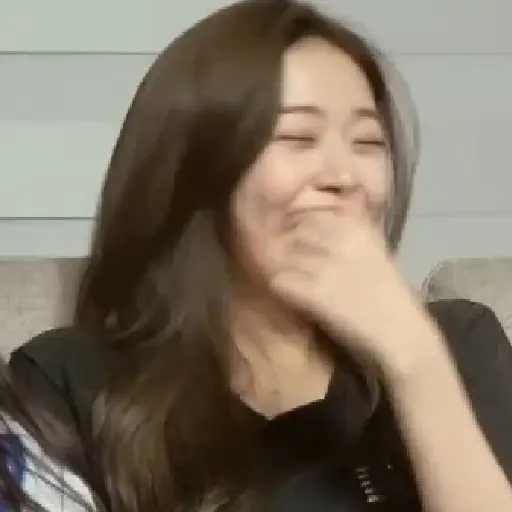 Yujin / @ive_stickers  1