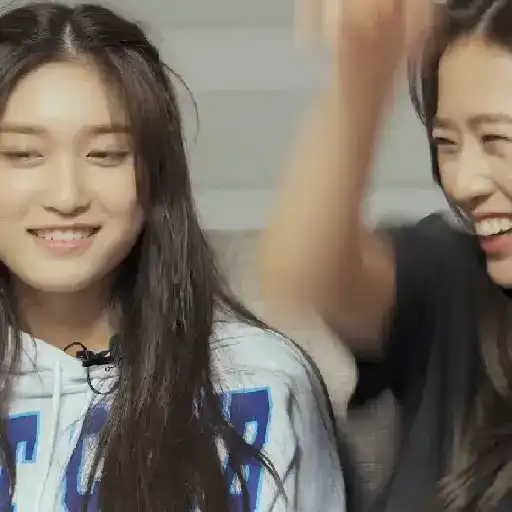 Yujin / @ive_stickers  6
