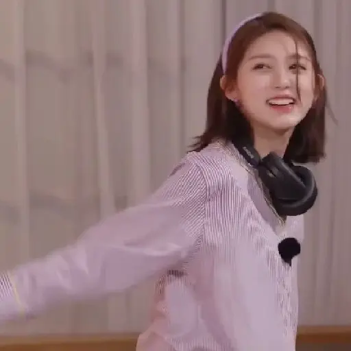 Gaeul / @ive_stickers  2