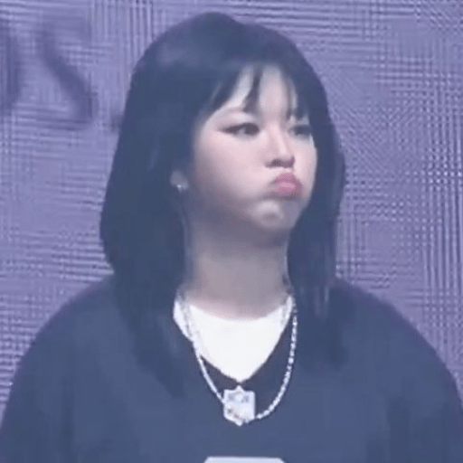 Jeongyeon / @ive_stickers  8