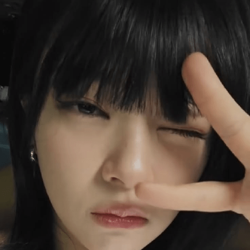 Jeongyeon / @ive_stickers  9