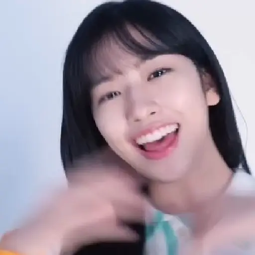 Yujin / @ive_stickers  10
