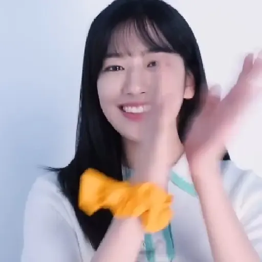 Yujin / @ive_stickers  9