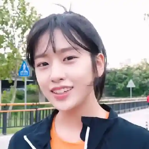 Yujin / @ive_stickers  2