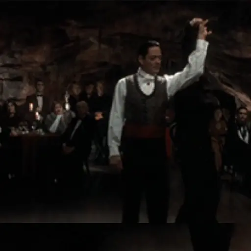 Pareja Addams 24