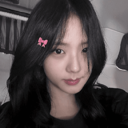 Jisoo Coquette🫰🏻💗