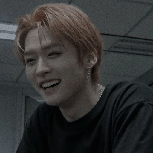 Lee know 18