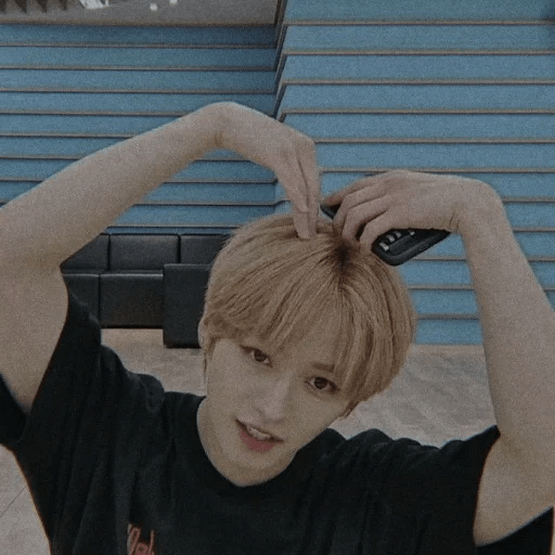Lee know 5