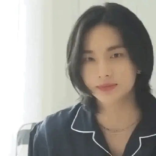 Lyly  • ( Hyunjin  bf's 🪻 4