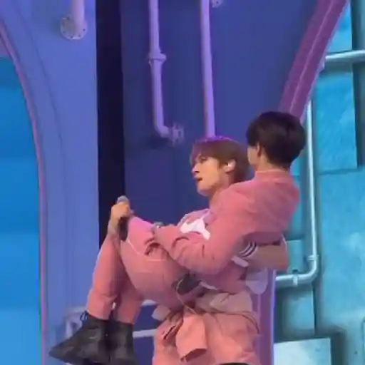 Lyly  •  ( Minsung bf's 🪻 2