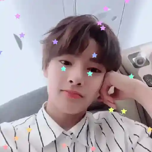 Lyly  • ( Jeongin bf's 🪻 5
