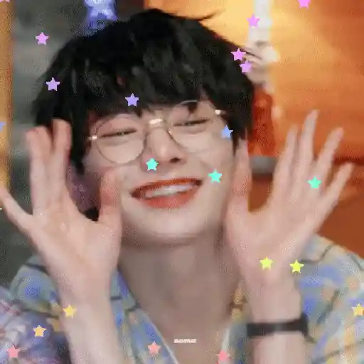 Lyly  • ( Jeongin bf's 🪻 2