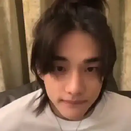 Lyly  • ( Hyunjin bf's 🪻 10