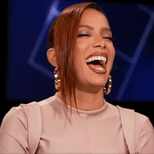 Anitta x Blogueirinha  3