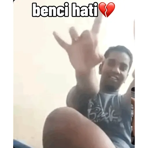 Laugh kids🤣 12