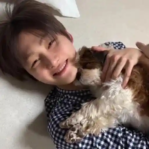 Jihoon  .  ♡ 15