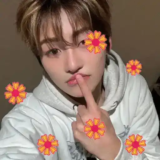 Jihoon  .  ♡ 5