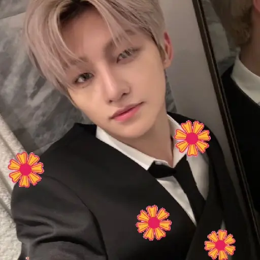 Jihoon  .  ♡ 3