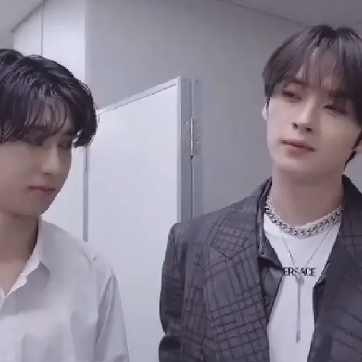 Minsung  ( ✤ ) ! 3