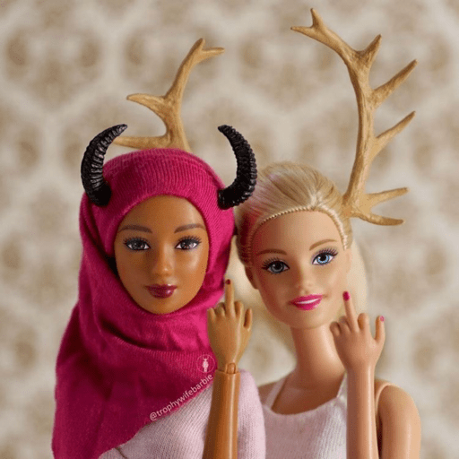 Barbie chifruda  7