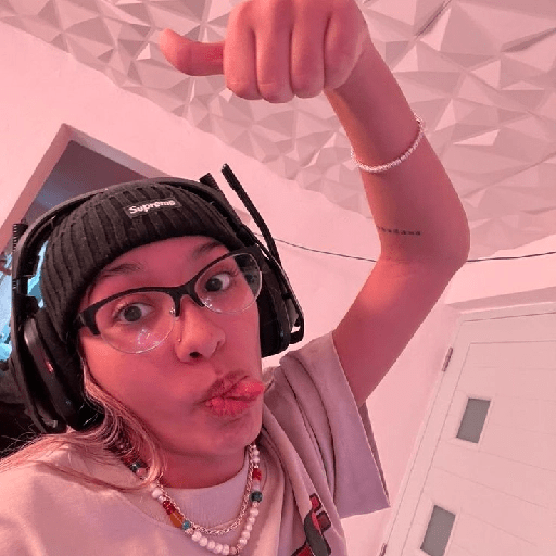 Rai y Alissandra (Streamers) 18