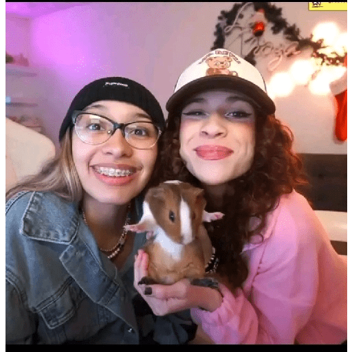 Rai y Alissandra (Streamers) 23