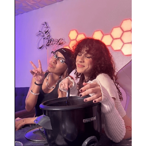 Rai y Alissandra (Streamers) 27