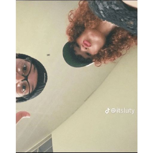 Rai y Alissandra (Streamers) 29