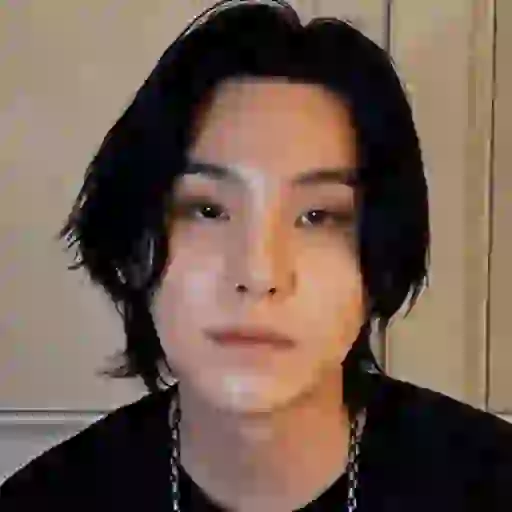 Tati 🇯🇵 bts  23