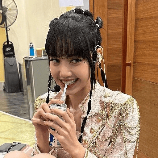 Blackpink place (Lisa)  8