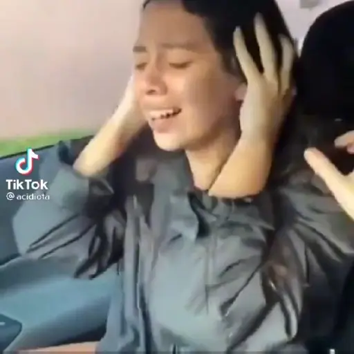 Amandaeueuueueue 2