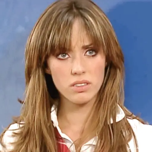 Mia colucci - 2 1