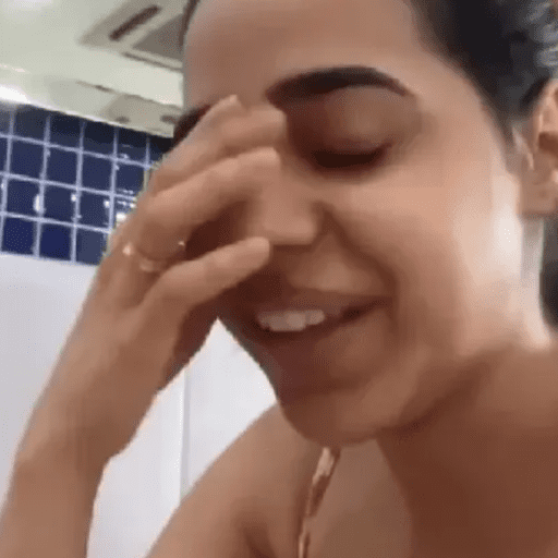 Mirella Santos | Linha 9