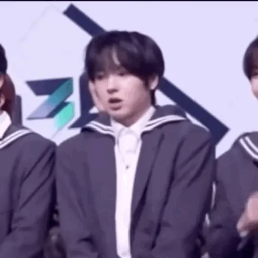 Kpop random 12