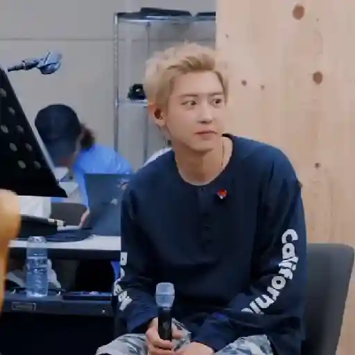 Com  exo,  news 11