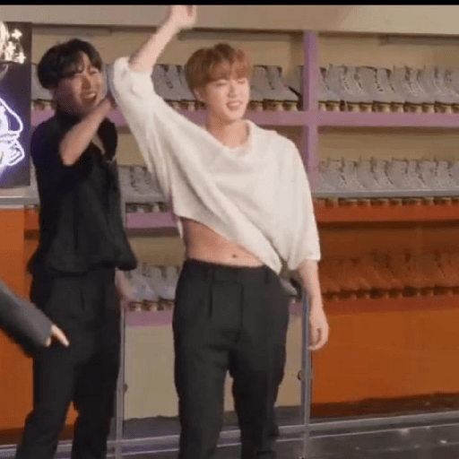 BTS 🤨 17