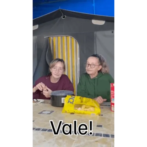 Tía  12