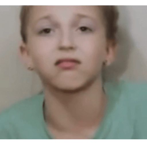 Menina da garrafa 24