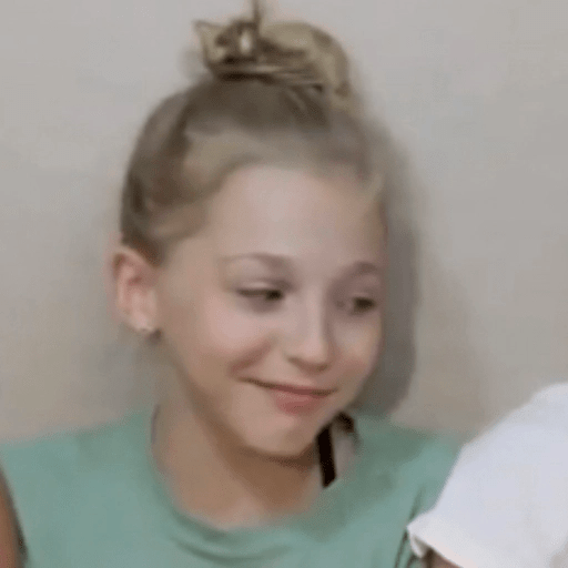 Menina da garrafa 10