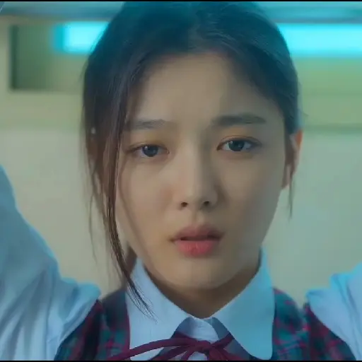 ( @y.yeonjj )  :    Yoojung.