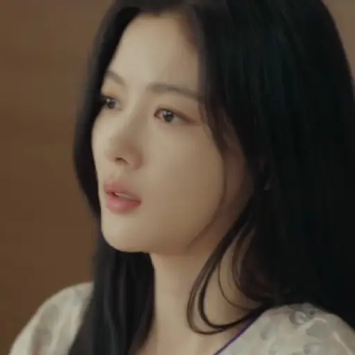 ( @y.yeonjj )  :    Yoojung.