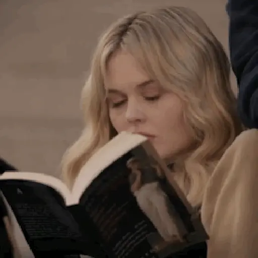ㅤ🦇̶ׂ̲ ░፝⠒ㅤemily alyn lind. 20