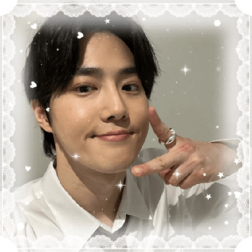 Suho ★ 4