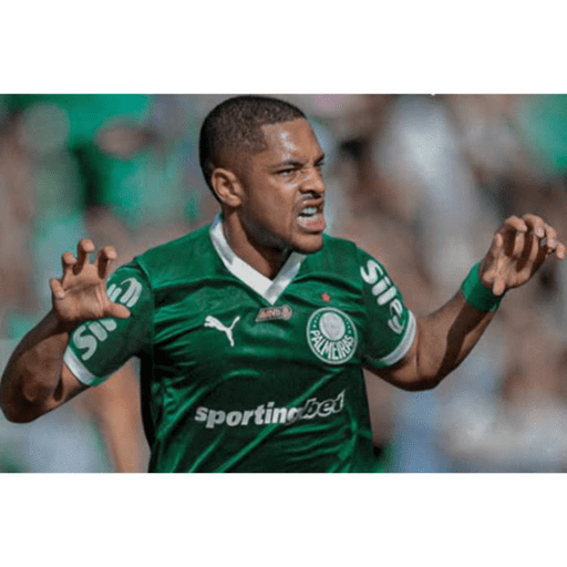 Vitor Roque 4