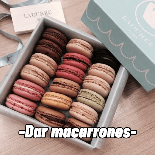 Dar comida 🧁🥧🍜 9
